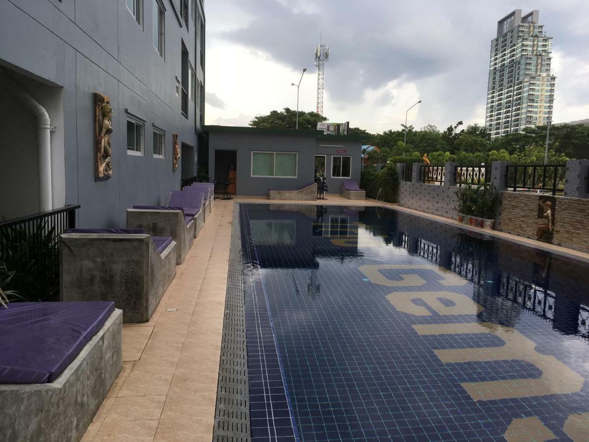 Trio Gems Condo Jomtien Exterior foto